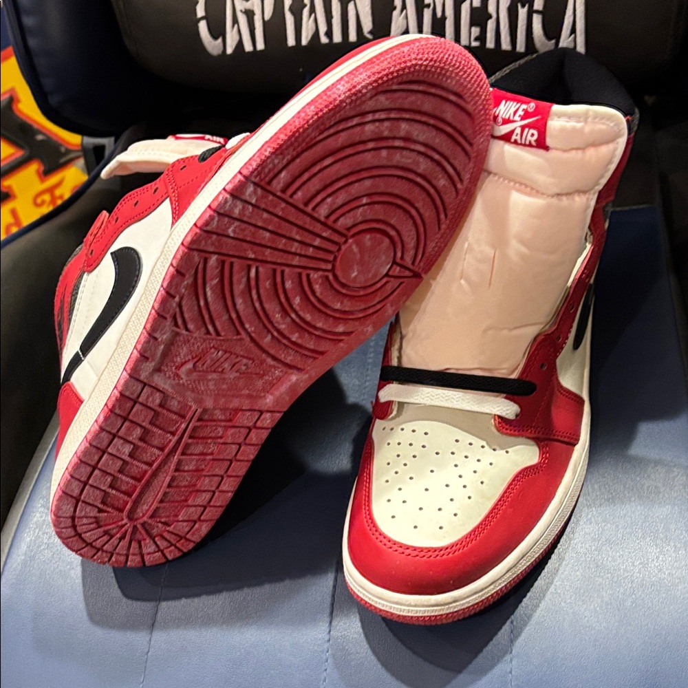 Jordan 1 retro high OG chicago lost and found in good condition
